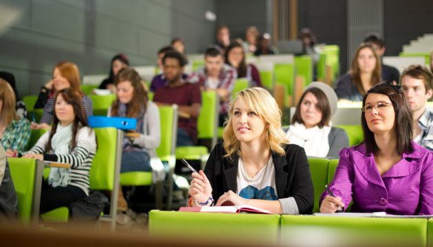 Де житомирські випускники можуть навчатися закордоном